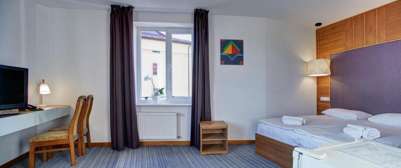 Valentyna Hotel Bryukhovychi Eksteriør billede